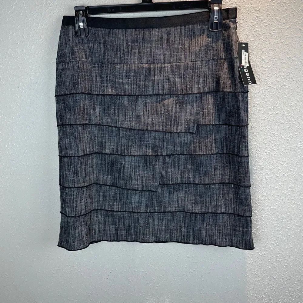 NWT Sharagano Gray Skirt Size 10